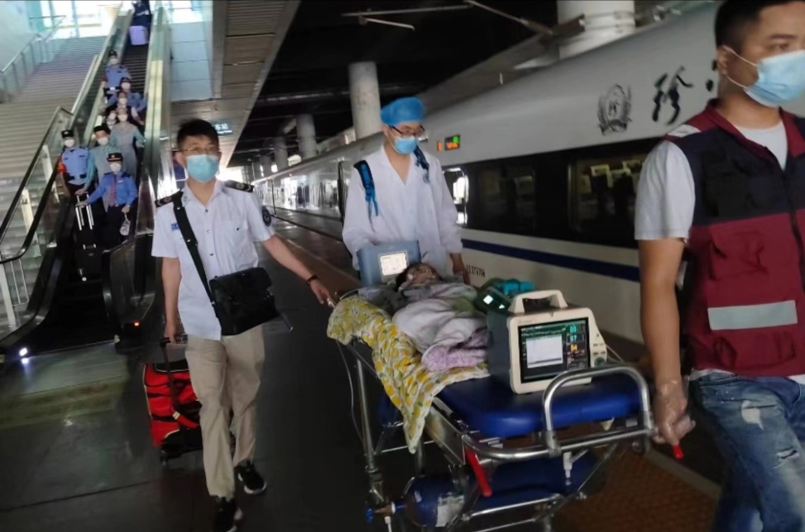 新邵县高铁转运公司